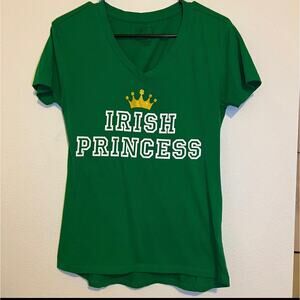 Women’s Green Short Sleeve Irish Princess V-Neck T-Shirt Size Medium